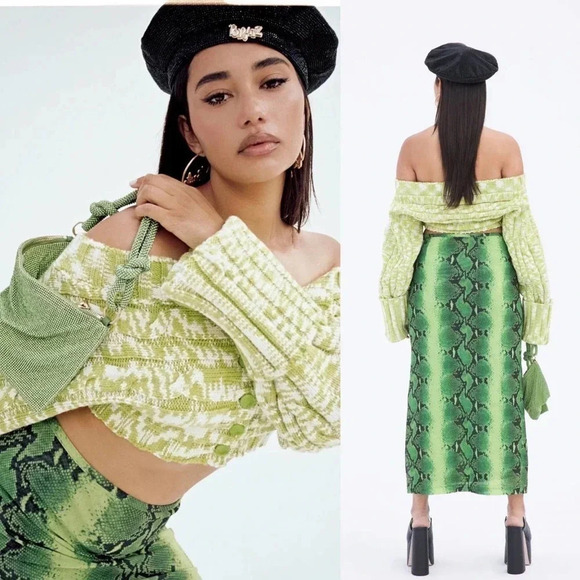 Cults Gaia Maressa Kiwi green off shoulder Bratz sweater M - Picture 2 of 12